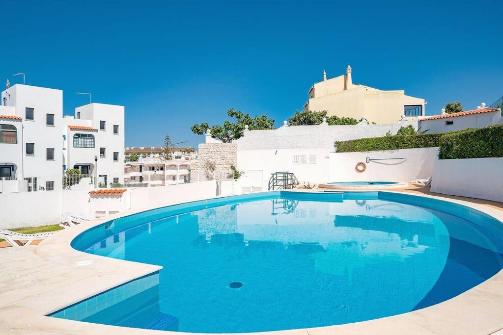 Apartamento Amparo-T2 C/Piscina Carvoeiro  Exteriör bild