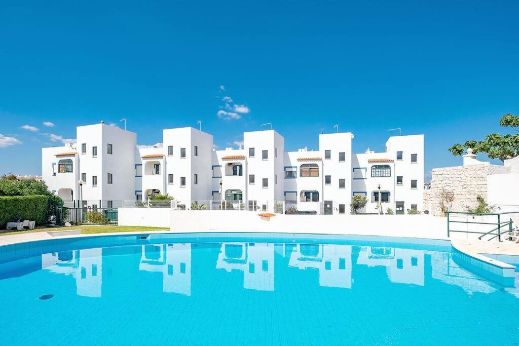 Apartamento Amparo-T2 C/Piscina Carvoeiro  Exteriör bild